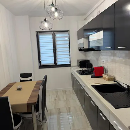 Apartament Akt *