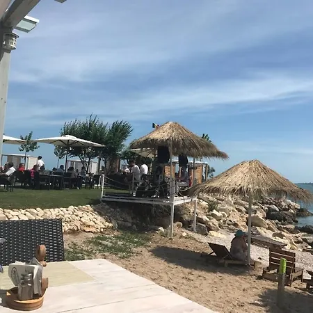 Apartament Akt